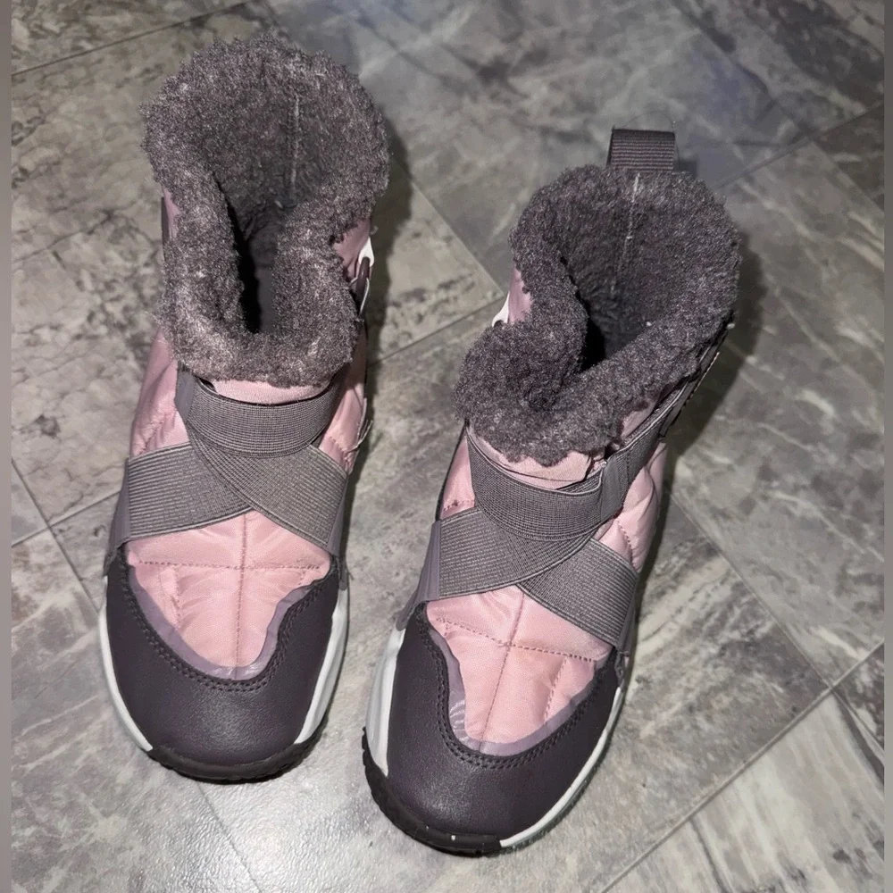 Nike Flex Advance Girls Winter Boots Pink Gray Size 1.5Y Like New